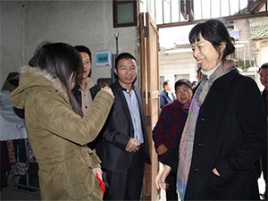关注百姓疾苦，推进精准扶贫——长沙民建主委、市政协副主席段安娜赴宁乡开展“一进二访”工作