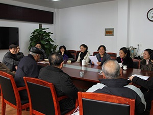 市委会举行退休同志座谈会