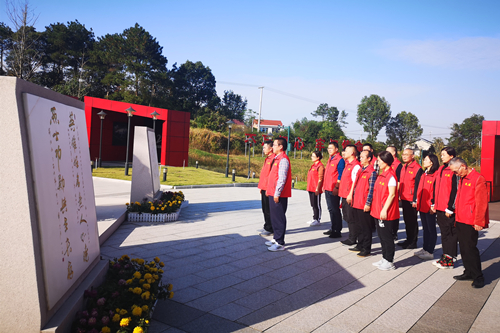岳麓区一支部赴杨开慧、陈树湘故居开展主题学习活动